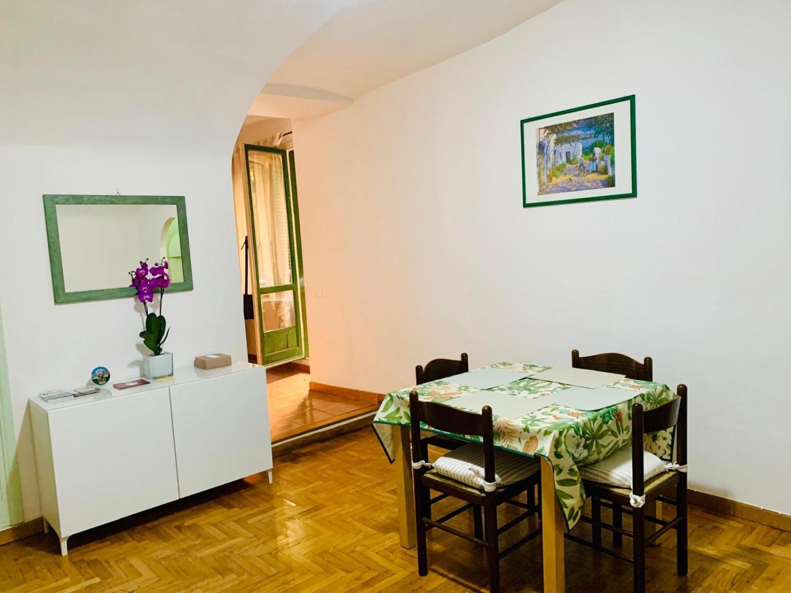 Vacanze Romane Colosseo Apartment Exterior foto